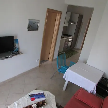 Paladina Πανσιόν